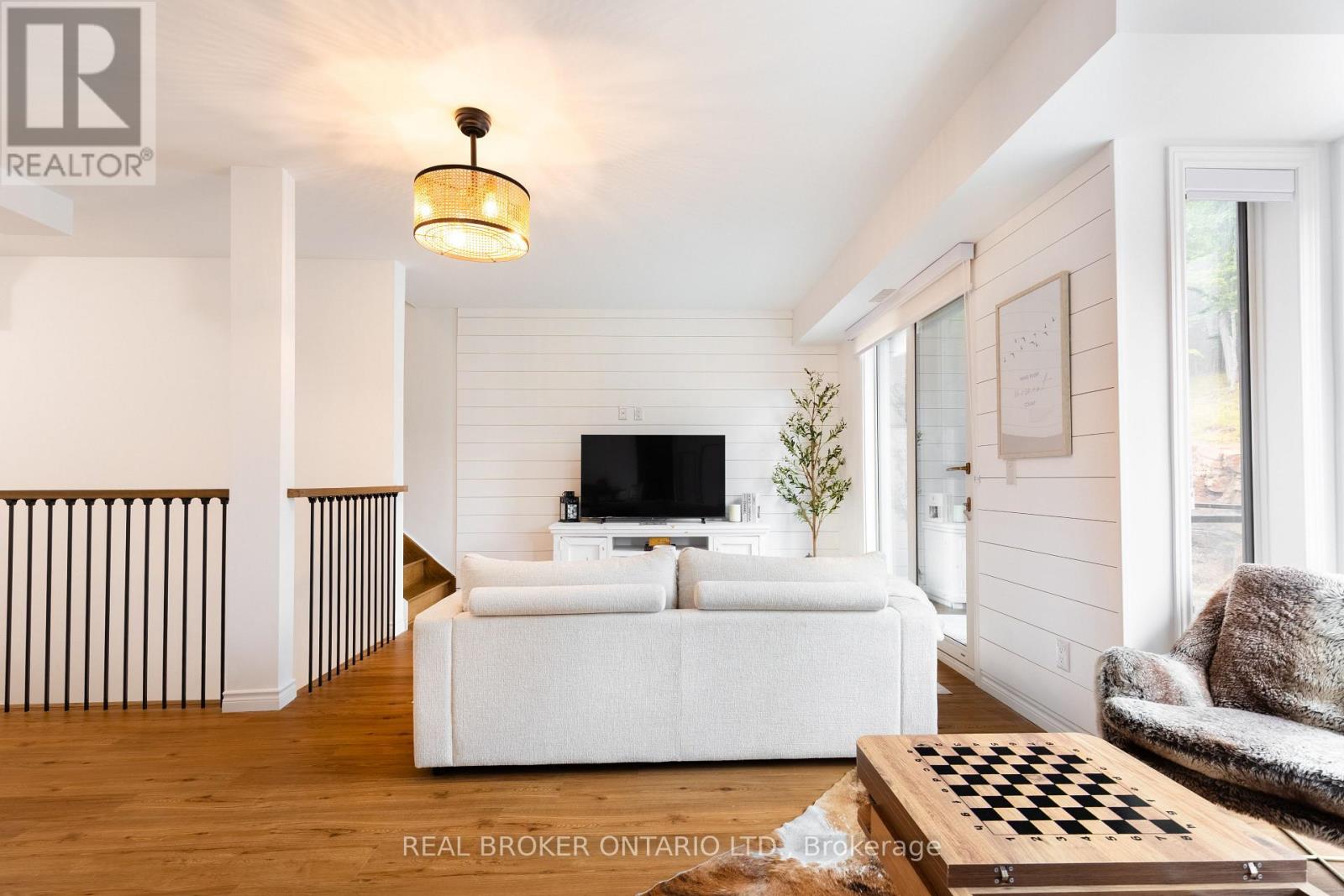 6 Suncrest Lane, Huntsville, Ontario  P1H 1G1 - Photo 5 - X13695098