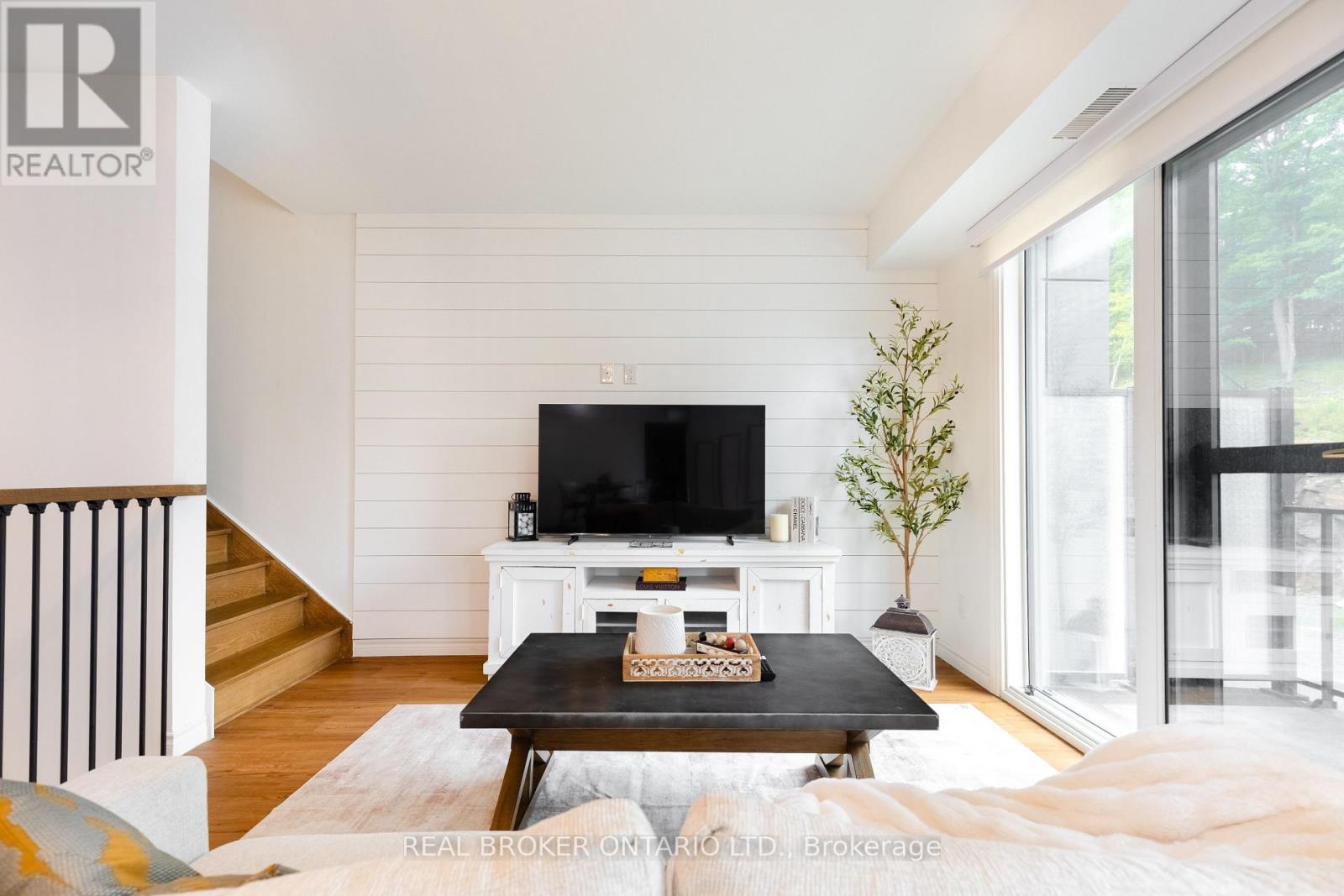 6 Suncrest Lane, Huntsville, Ontario  P1H 1G1 - Photo 6 - X13695098