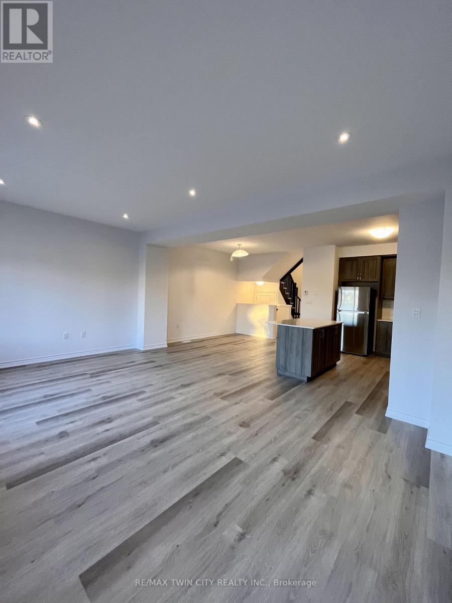 2 - 461 Blackburn Drive, Brantford, Ontario  N3T 0W9 - Photo 7 - X13695122