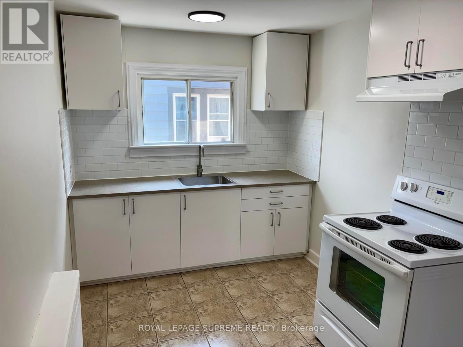 Main Floor - 30 Fourth Street, Welland, Ontario  L3B 4X6 - Photo 15 - X13695124