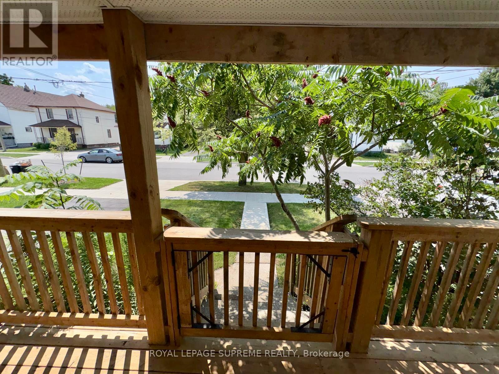 Main Floor - 30 Fourth Street, Welland, Ontario  L3B 4X6 - Photo 5 - X13695124