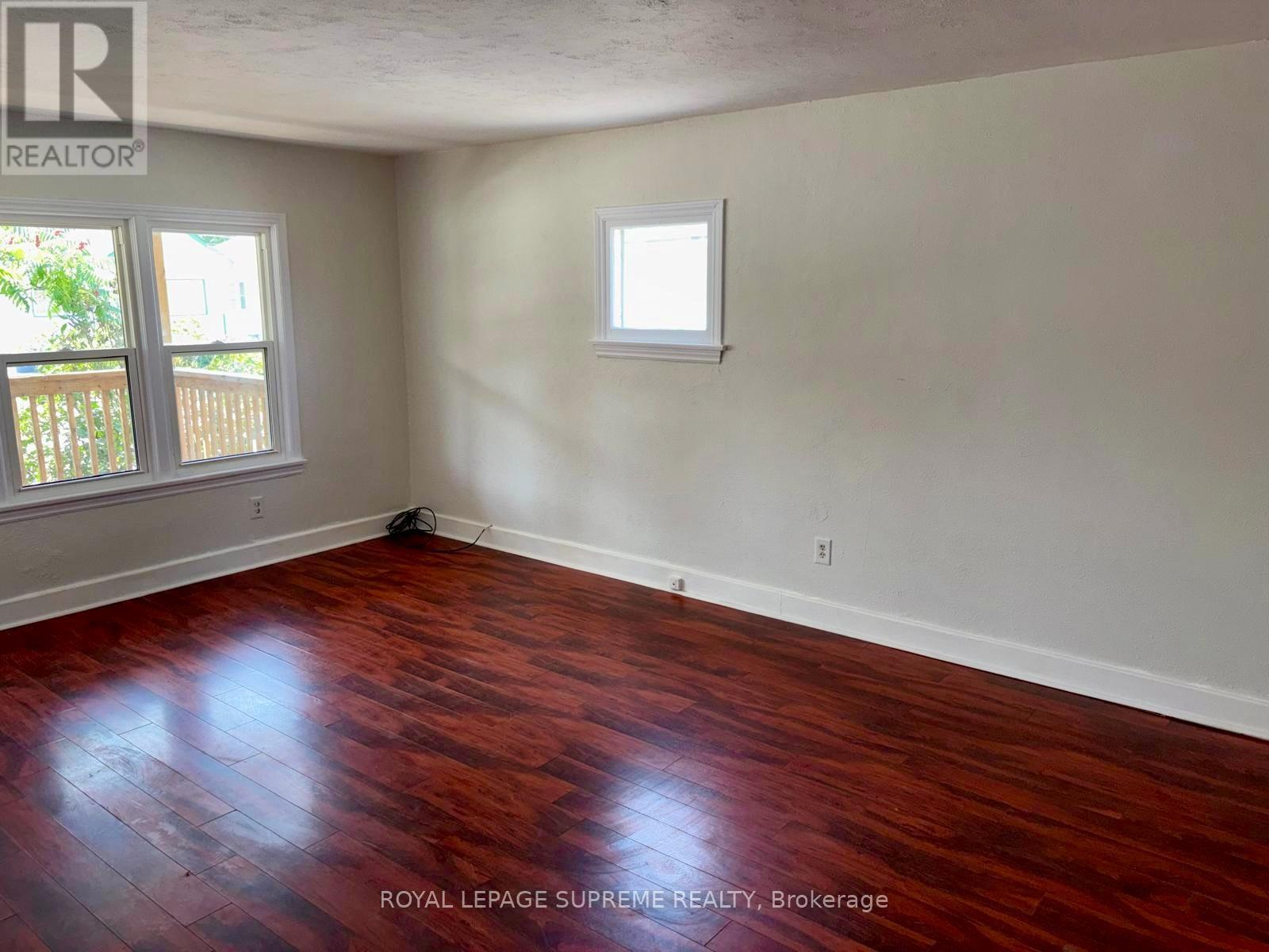Main Floor - 30 Fourth Street, Welland, Ontario  L3B 4X6 - Photo 8 - X13695124