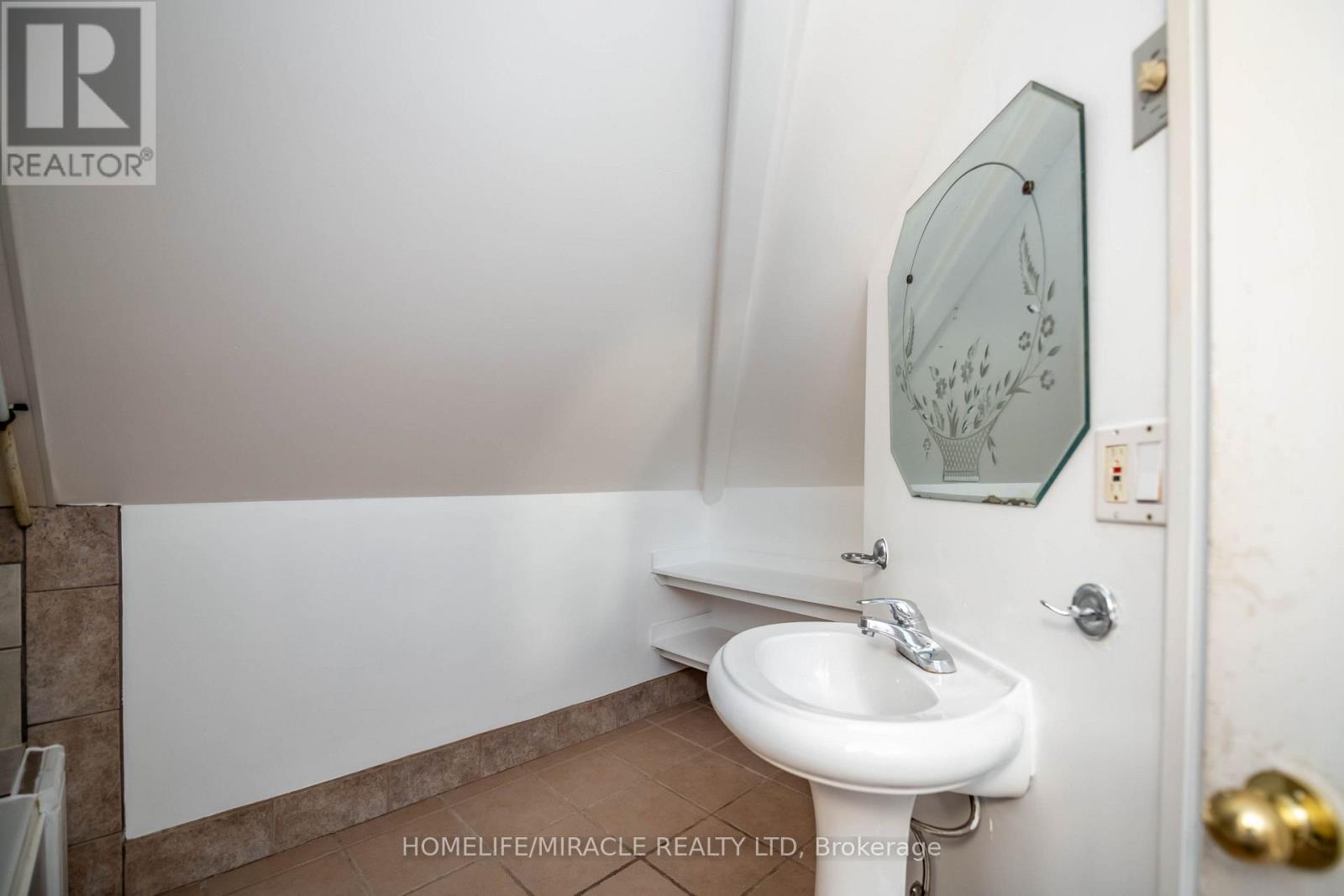 2 - 4975 Mcrae Street, Niagara Falls, Ontario  L2E 1P2 - Photo 20 - X13695178