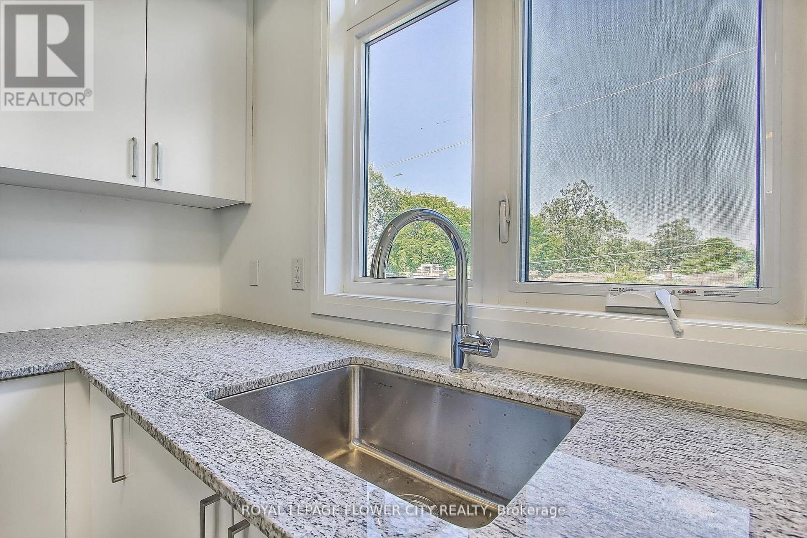 69 Sidney Rose Common, St. Catharines, Ontario  L2T 0B3 - Photo 14 - X13695314