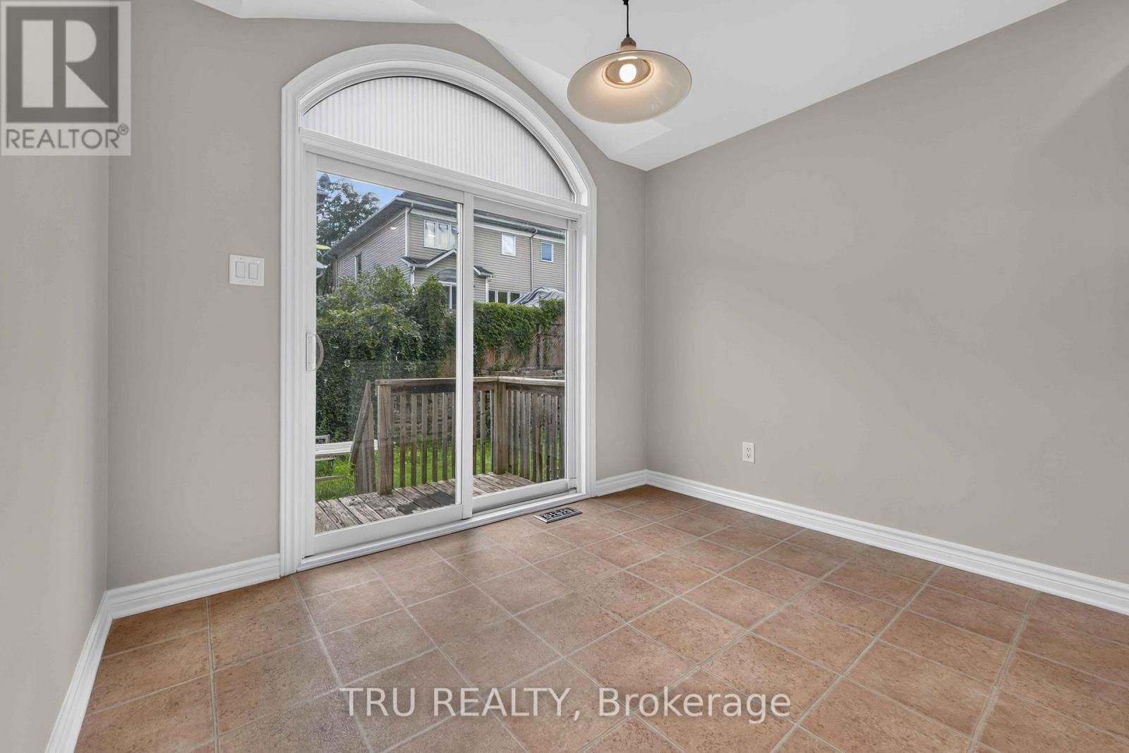 111 Woodmill Terrace, Ottawa, Ontario  K2K 0B8 - Photo 11 - X13689450