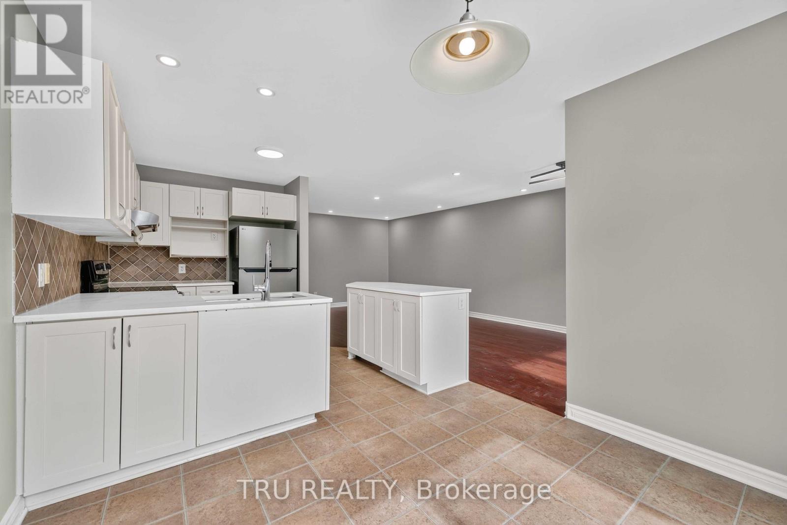 111 Woodmill Terrace, Ottawa, Ontario  K2K 0B8 - Photo 10 - X13689450