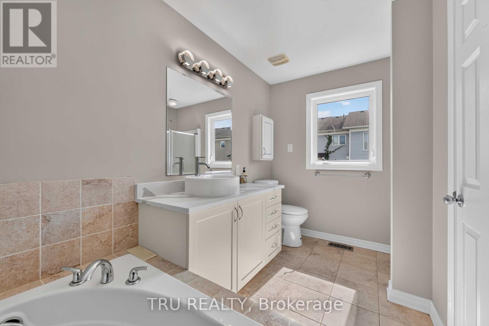 111 Woodmill Terrace, Ottawa, Ontario  K2K 0B8 - Photo 15 - X13689450