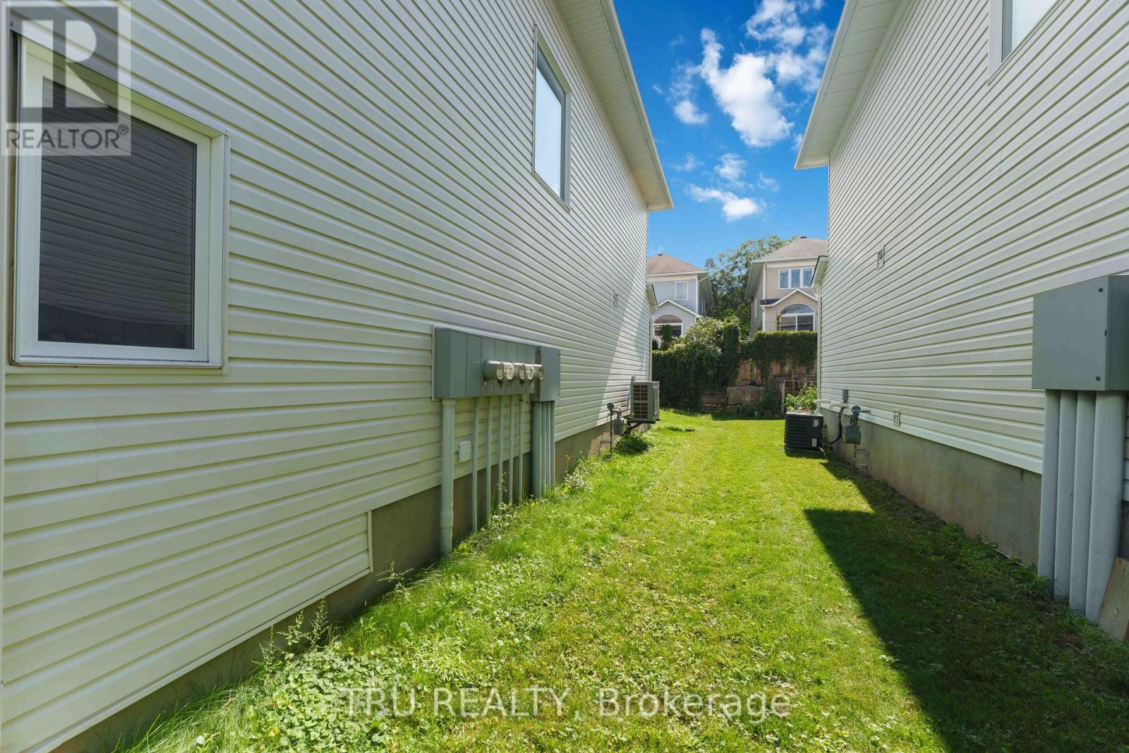 111 Woodmill Terrace, Ottawa, Ontario  K2K 0B8 - Photo 27 - X13689450