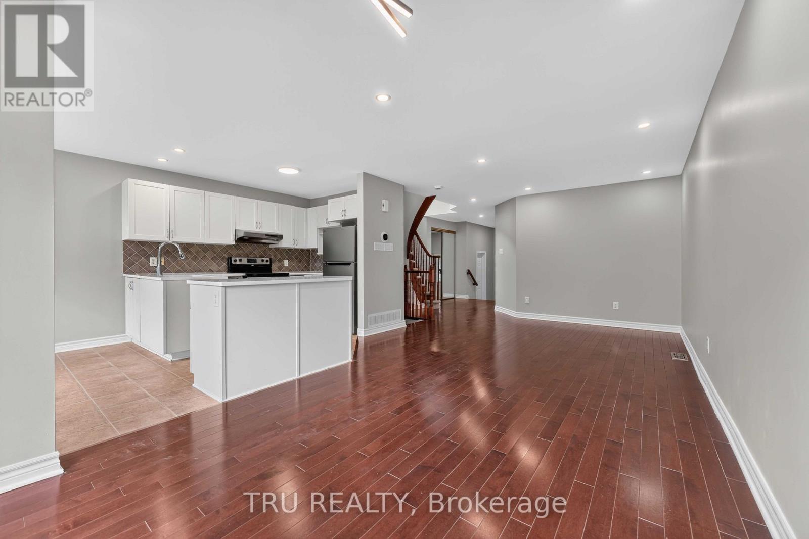 111 Woodmill Terrace, Ottawa, Ontario  K2K 0B8 - Photo 7 - X13689450