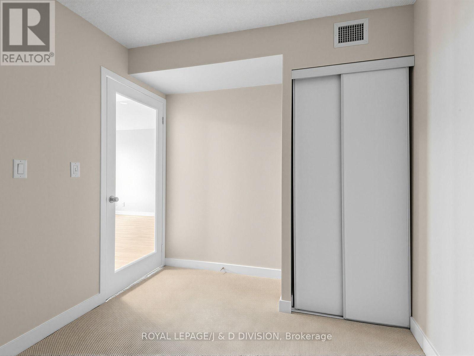 3002 - 38 Lee Centre Drive, Toronto, Ontario  M1H 3J7 - Photo 17 - E13695198