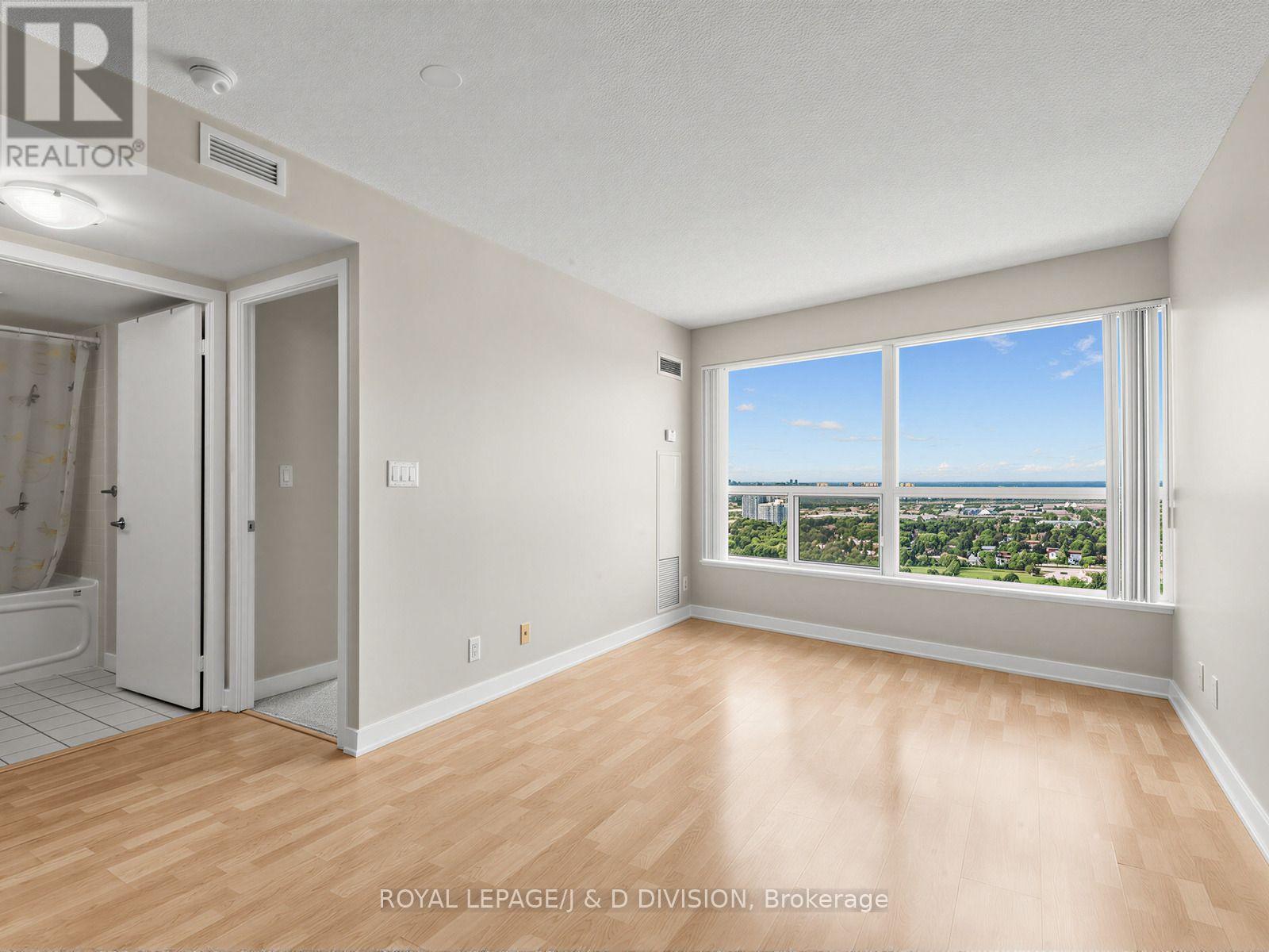 3002 - 38 Lee Centre Drive, Toronto, Ontario  M1H 3J7 - Photo 2 - E13695198
