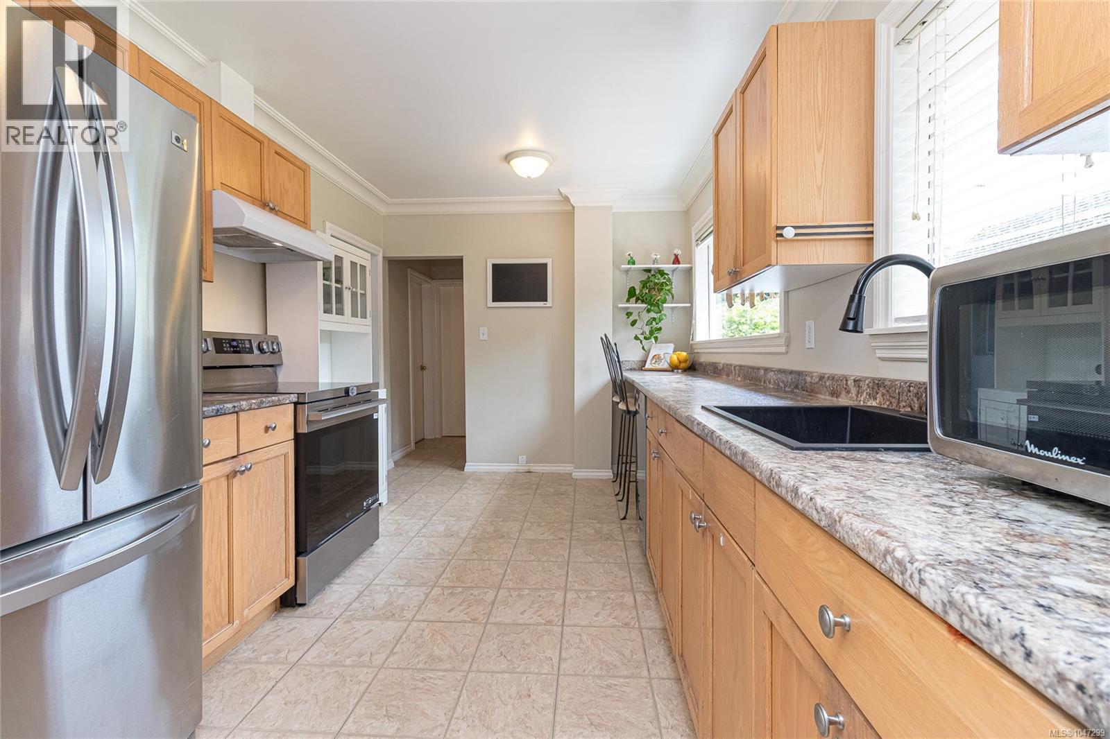 1263 Garkil Rd, Saanich, British Columbia  V8P 2L2 - Photo 13 - 1047299
