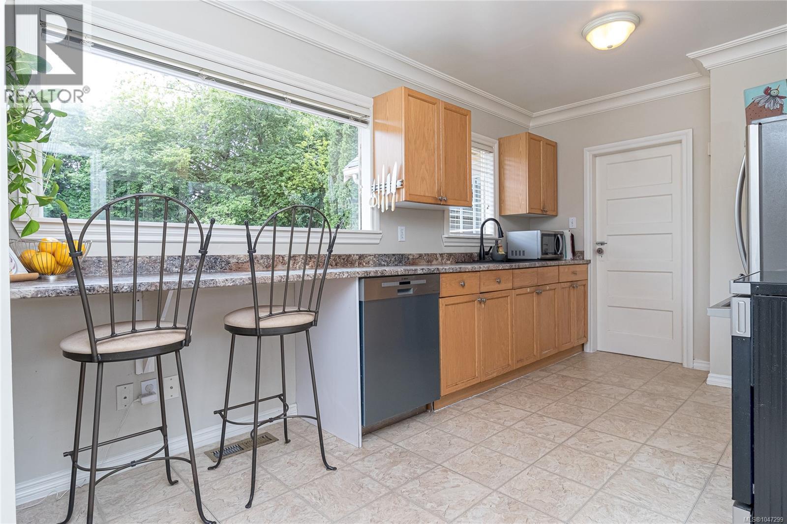 1263 Garkil Rd, Saanich, British Columbia  V8P 2L2 - Photo 14 - 1047299
