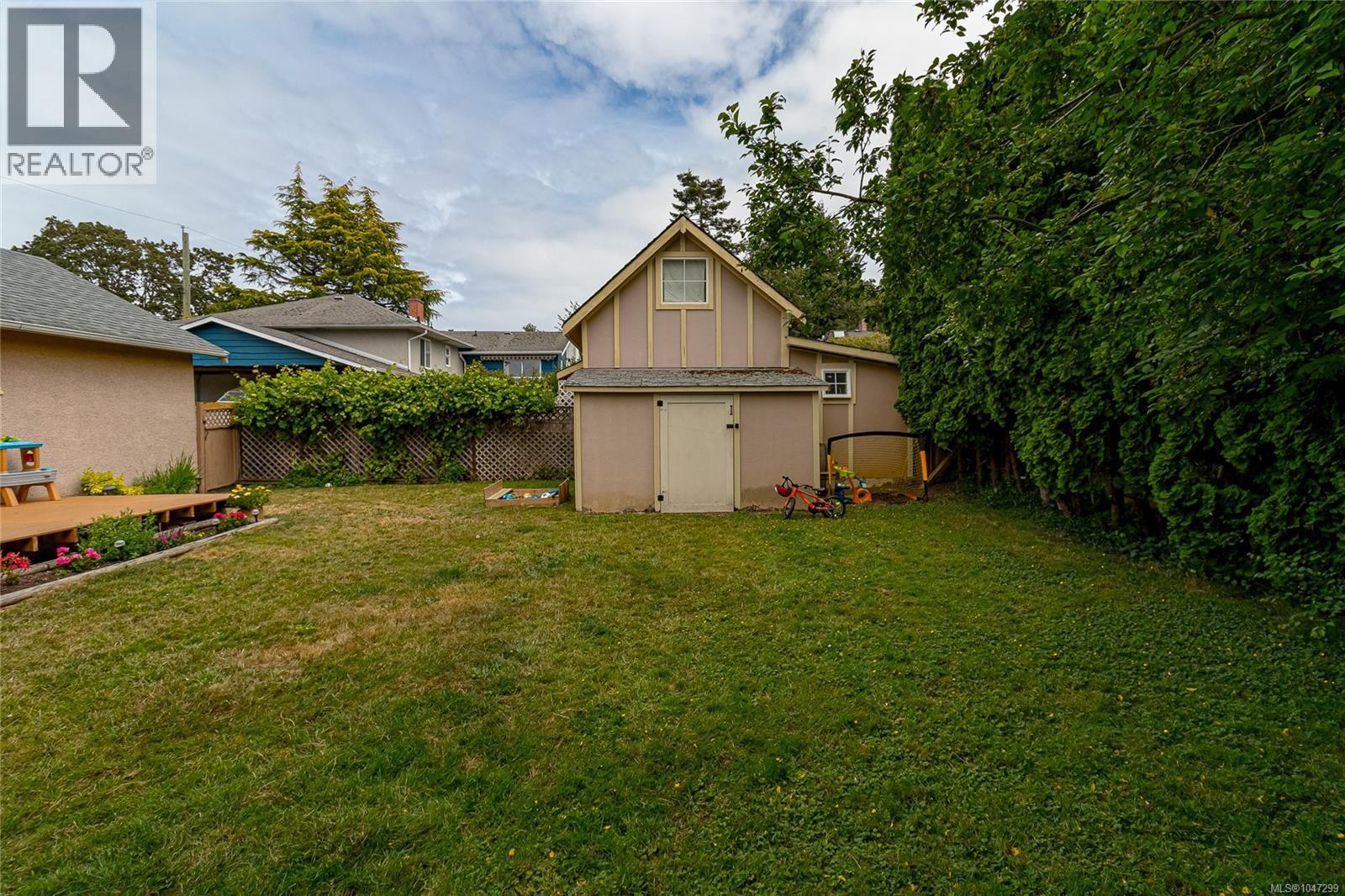 1263 Garkil Rd, Saanich, British Columbia  V8P 2L2 - Photo 27 - 1047299