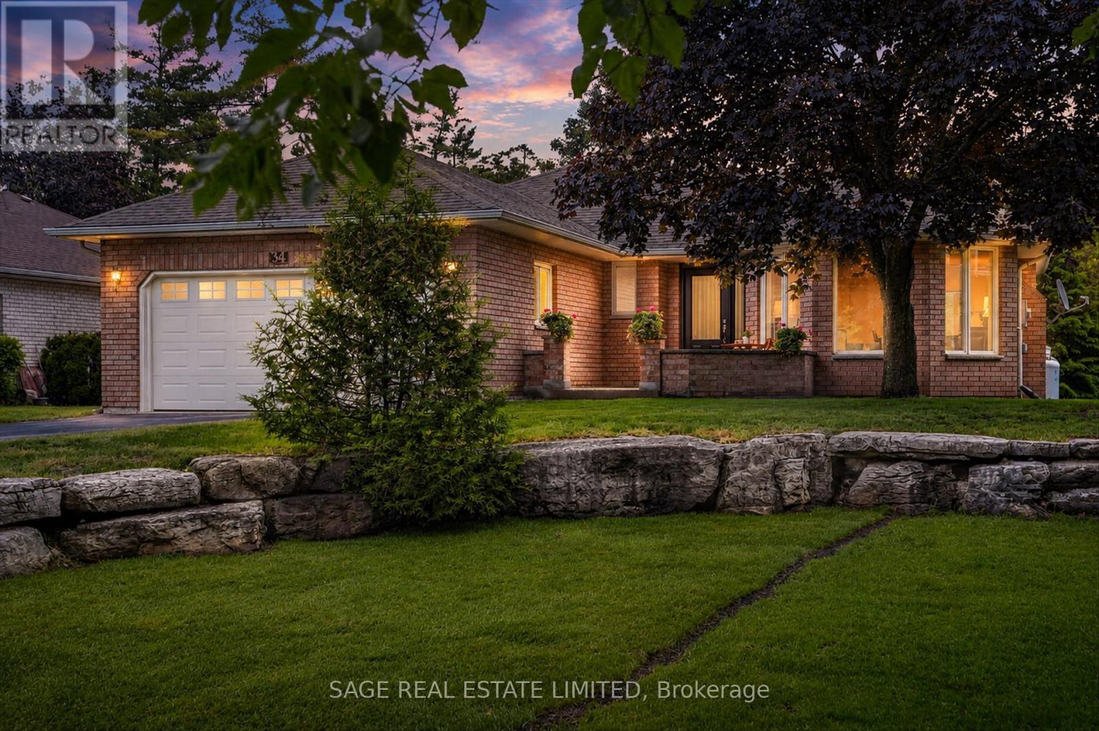 34 PATRICIA PLACE, Kawartha Lakes, Ontario