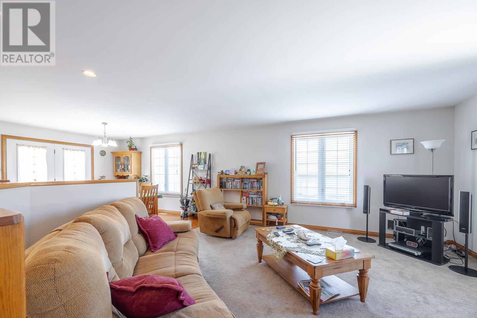 11 Chatfield Dr, Sault Ste Marie, Ontario  P6C 6C6 - Photo 3 - SM261173