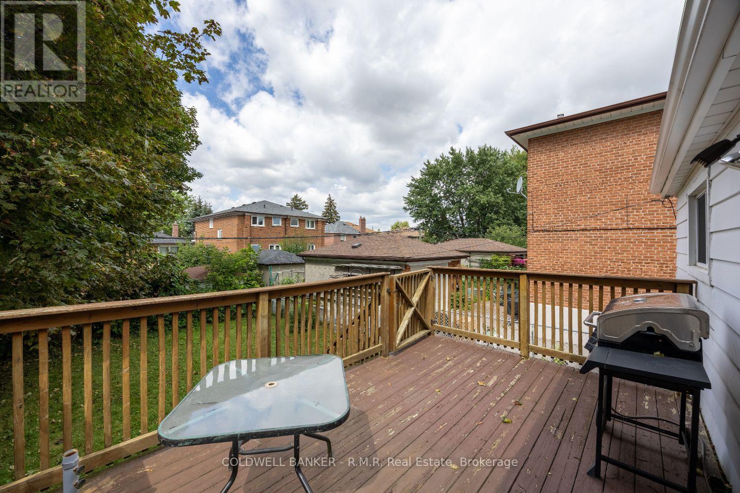 162 Magnolia Avenue, Toronto, Ontario  M1K 3K8 - Photo 25 - E13695346