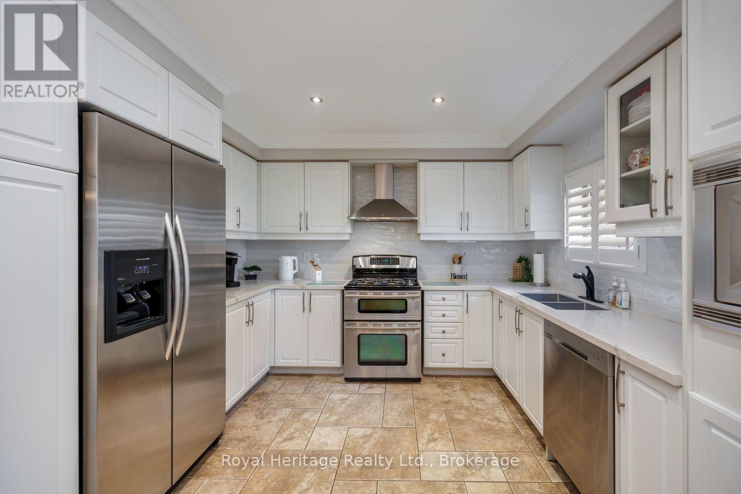 455 Ormond Drive, Oshawa, Ontario  L1K 2L8 - Photo 13 - E13695438