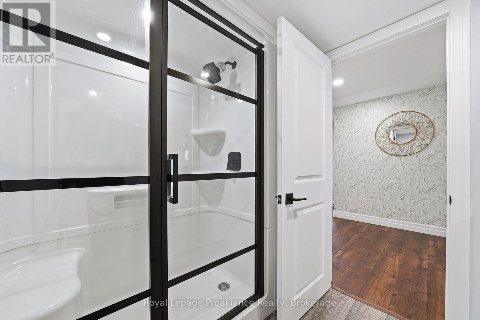 92 Northumberland Boulevard, Quinte West, Ontario  K8V 0L1 - Photo 35 - X13695442