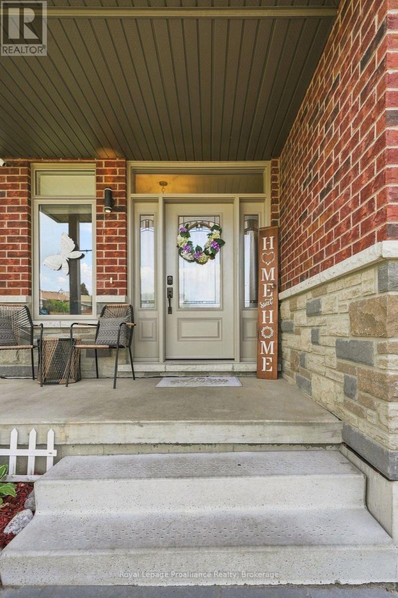 92 Northumberland Boulevard, Quinte West, Ontario  K8V 0L1 - Photo 4 - X13695442
