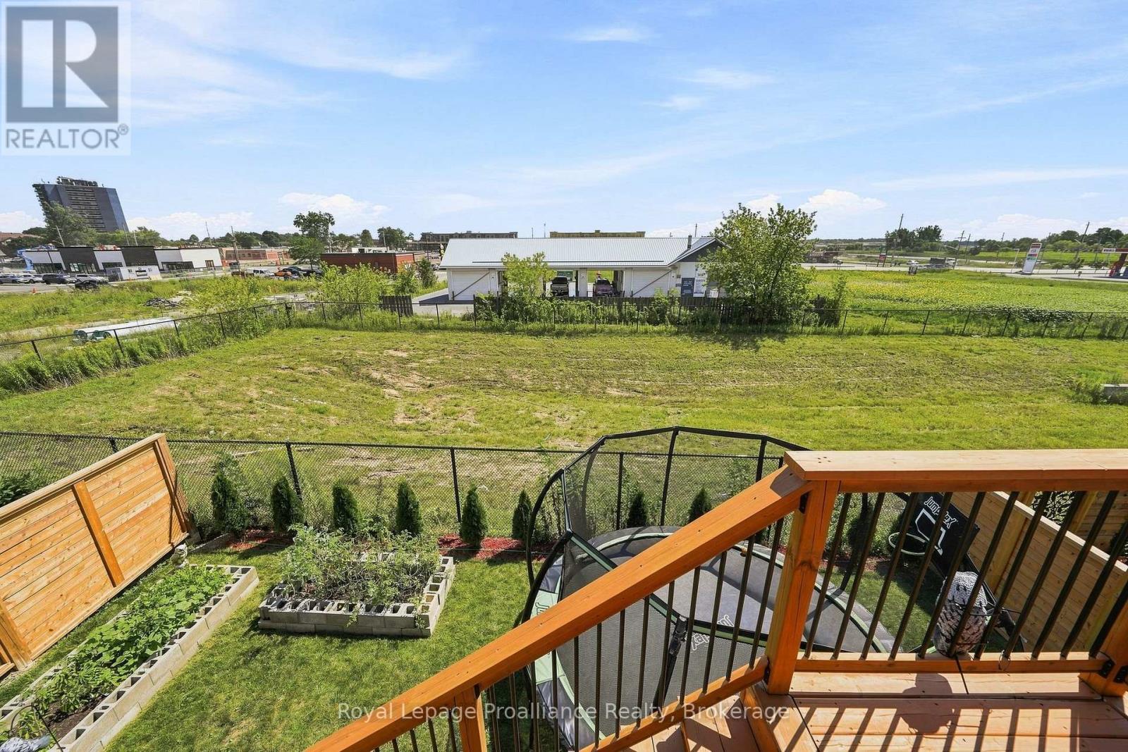 92 Northumberland Boulevard, Quinte West, Ontario  K8V 0L1 - Photo 47 - X13695442