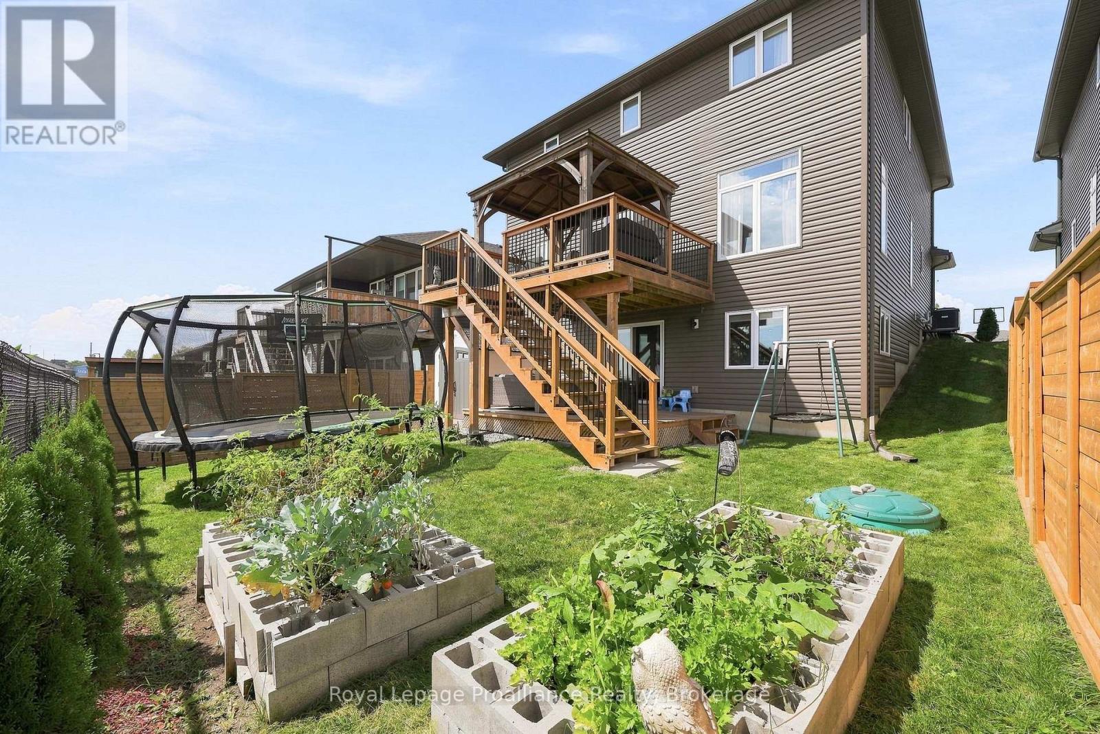 92 Northumberland Boulevard, Quinte West, Ontario  K8V 0L1 - Photo 50 - X13695442