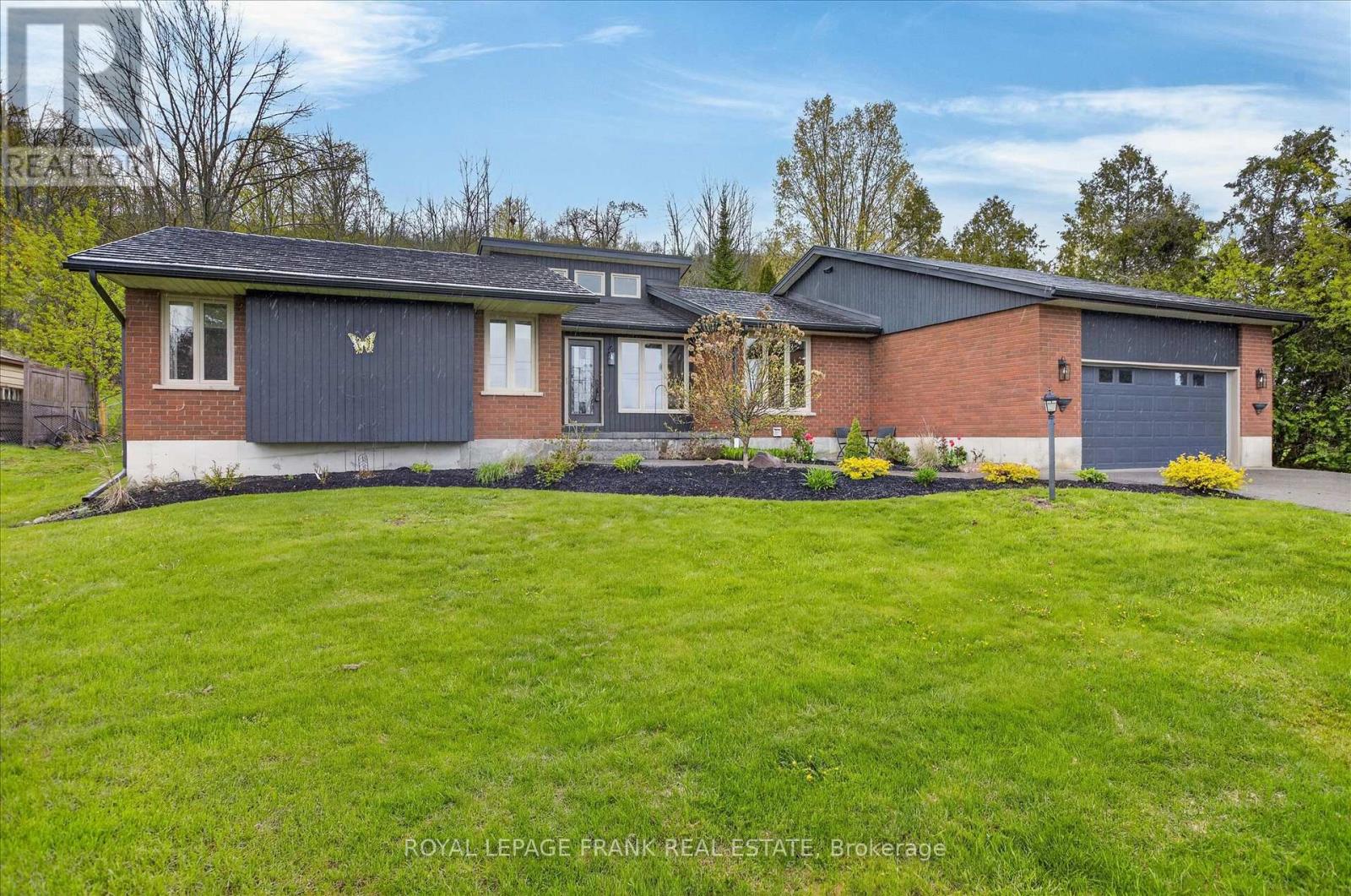 892 Frank Hill Road, Kawartha Lakes, Ontario  K9J 6X3 - Photo 3 - X13695480