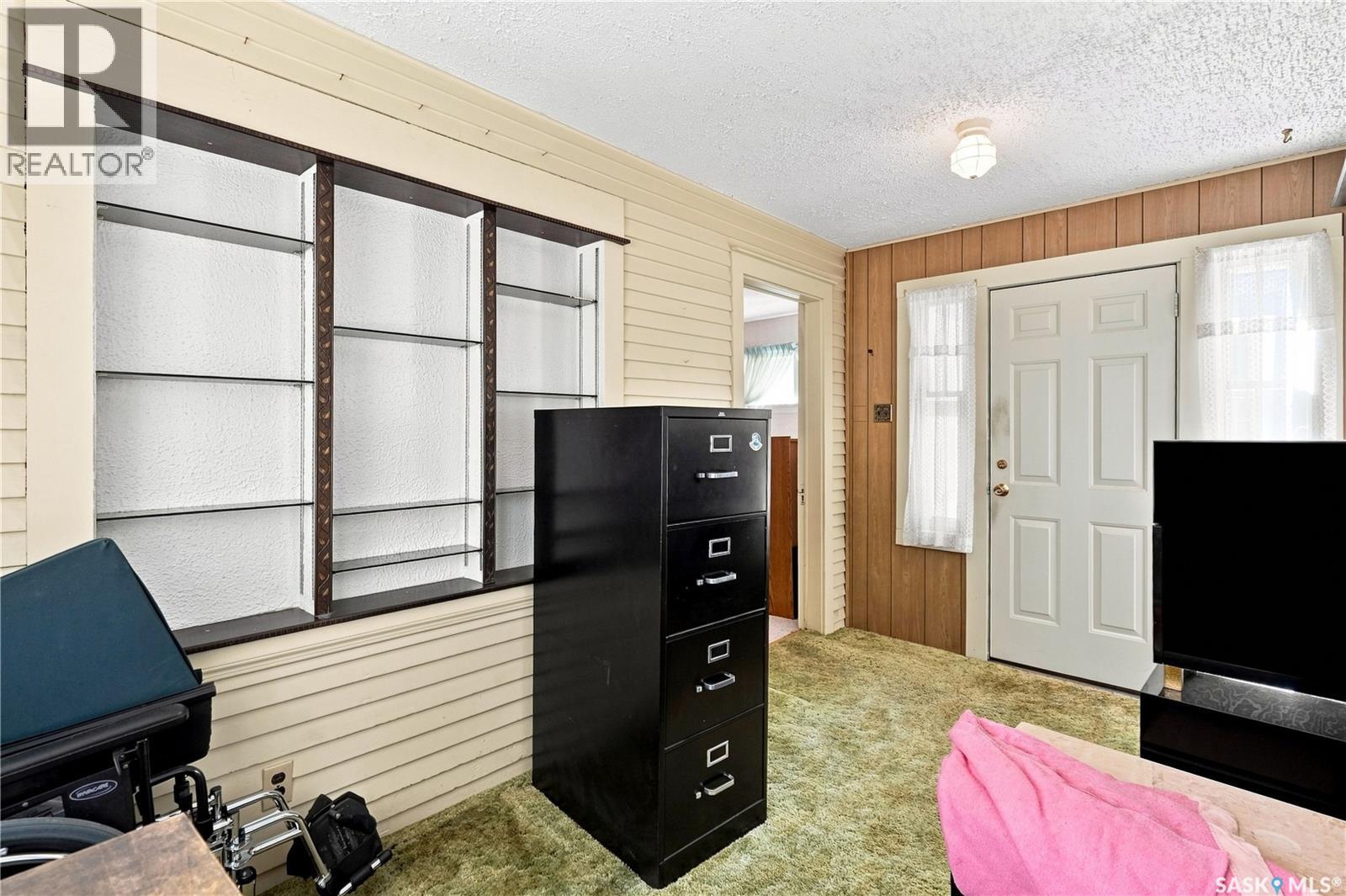 2243 Montreal Street, Regina, Saskatchewan  S4P 1L7 - Photo 4 - SK046141
