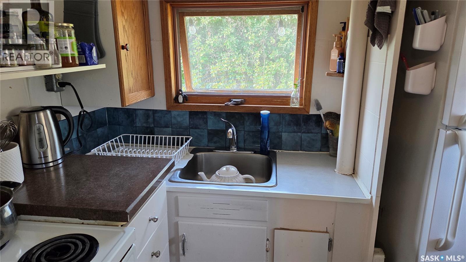 208 2nd Avenue, Mortlach, Saskatchewan  S0H 3E0 - Photo 6 - SK046109