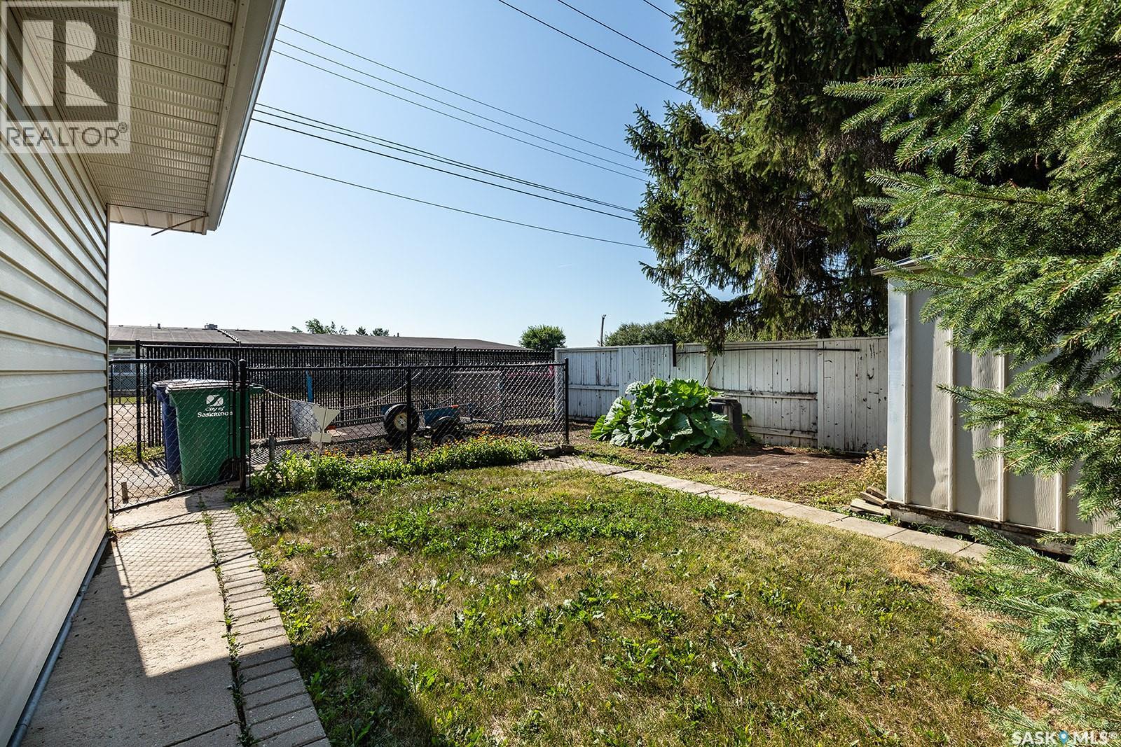 1706 Ruth Street E, Saskatoon, Saskatchewan  S7J 0L9 - Photo 32 - SK045976