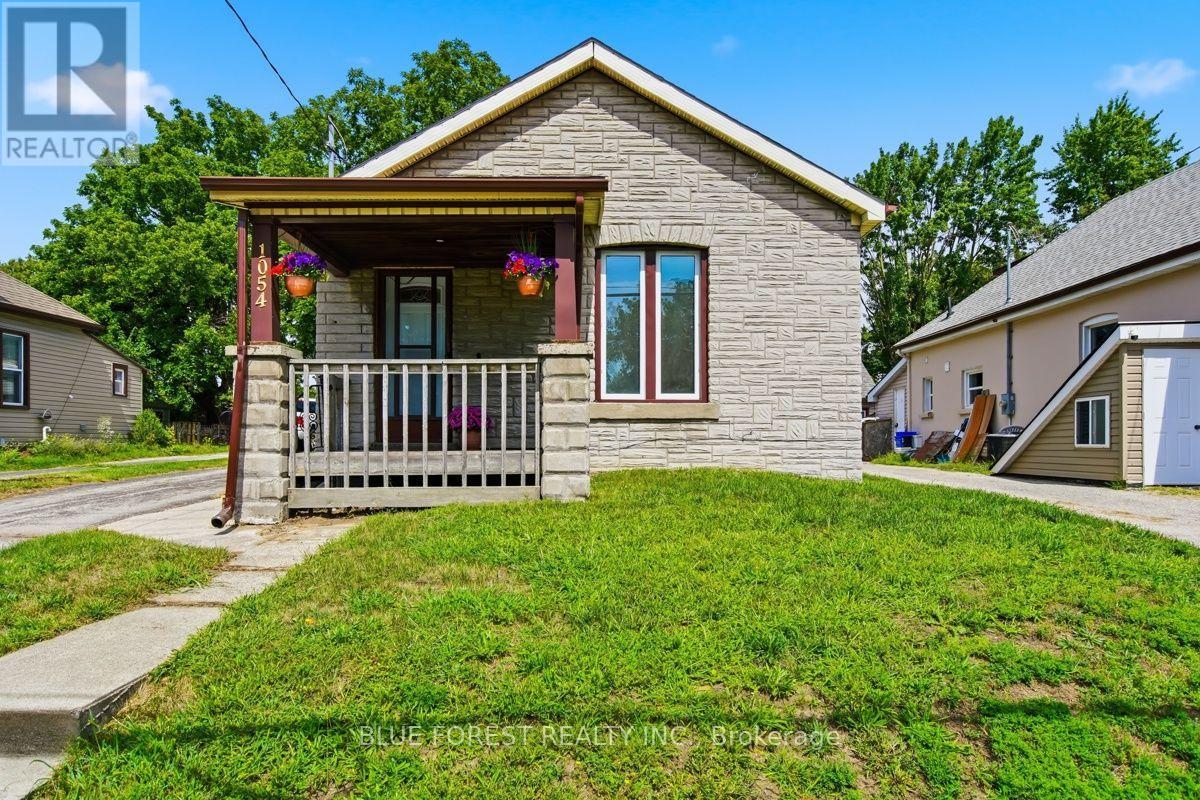 1054 Florence Street, London East, Ontario  N5W 2M8 - Photo 3 - X13695420