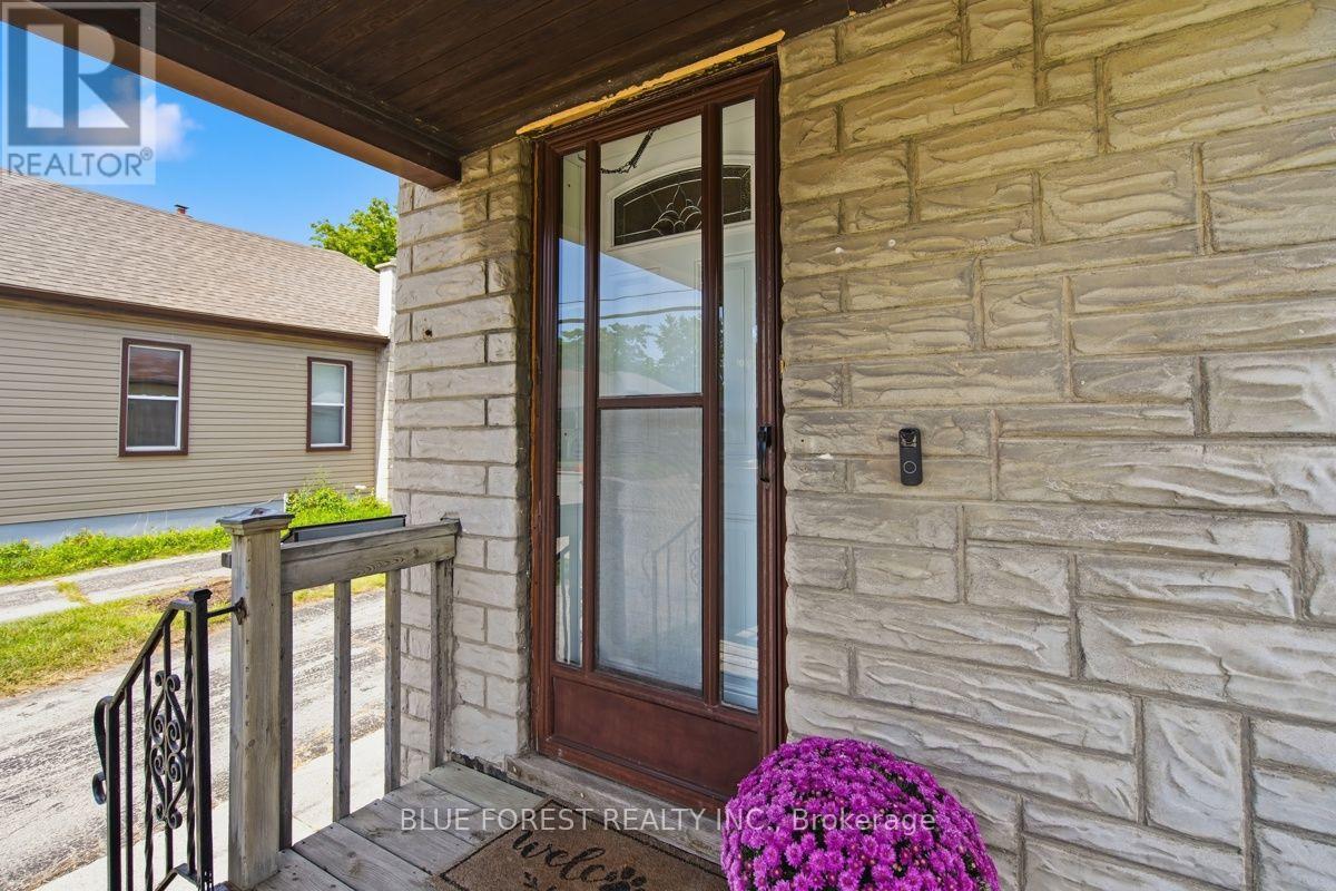 1054 Florence Street, London East, Ontario  N5W 2M8 - Photo 4 - X13695420