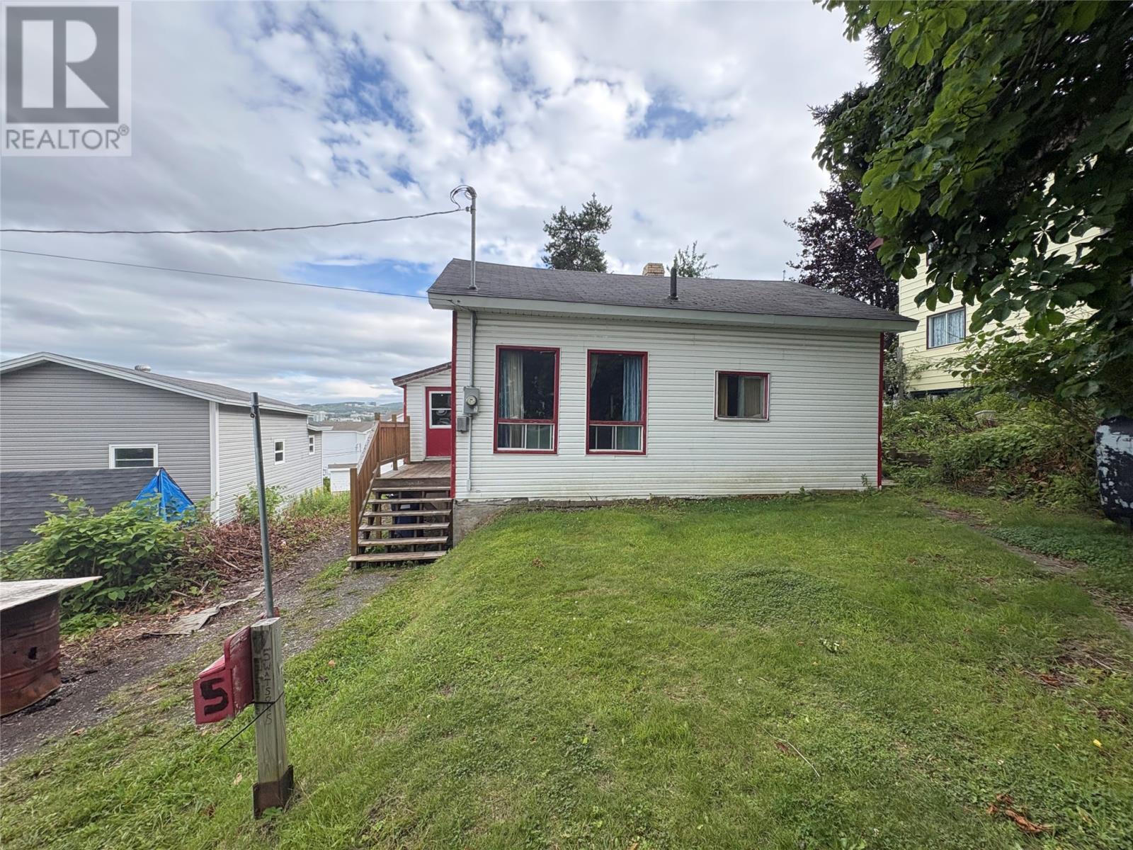 5 Watsons Road, Corner Brook