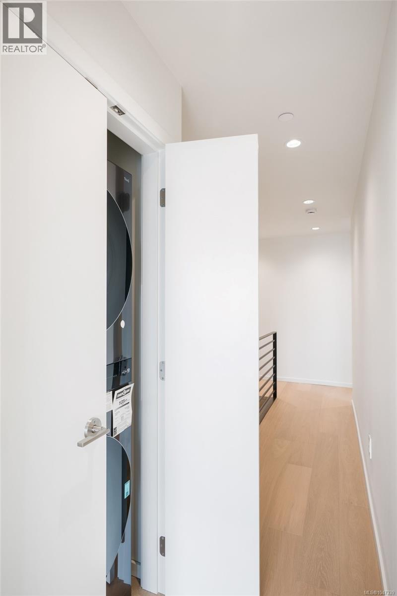 3 2525 Rothesay Ave, Sidney, British Columbia  V8L 2B9 - Photo 16 - 1047339