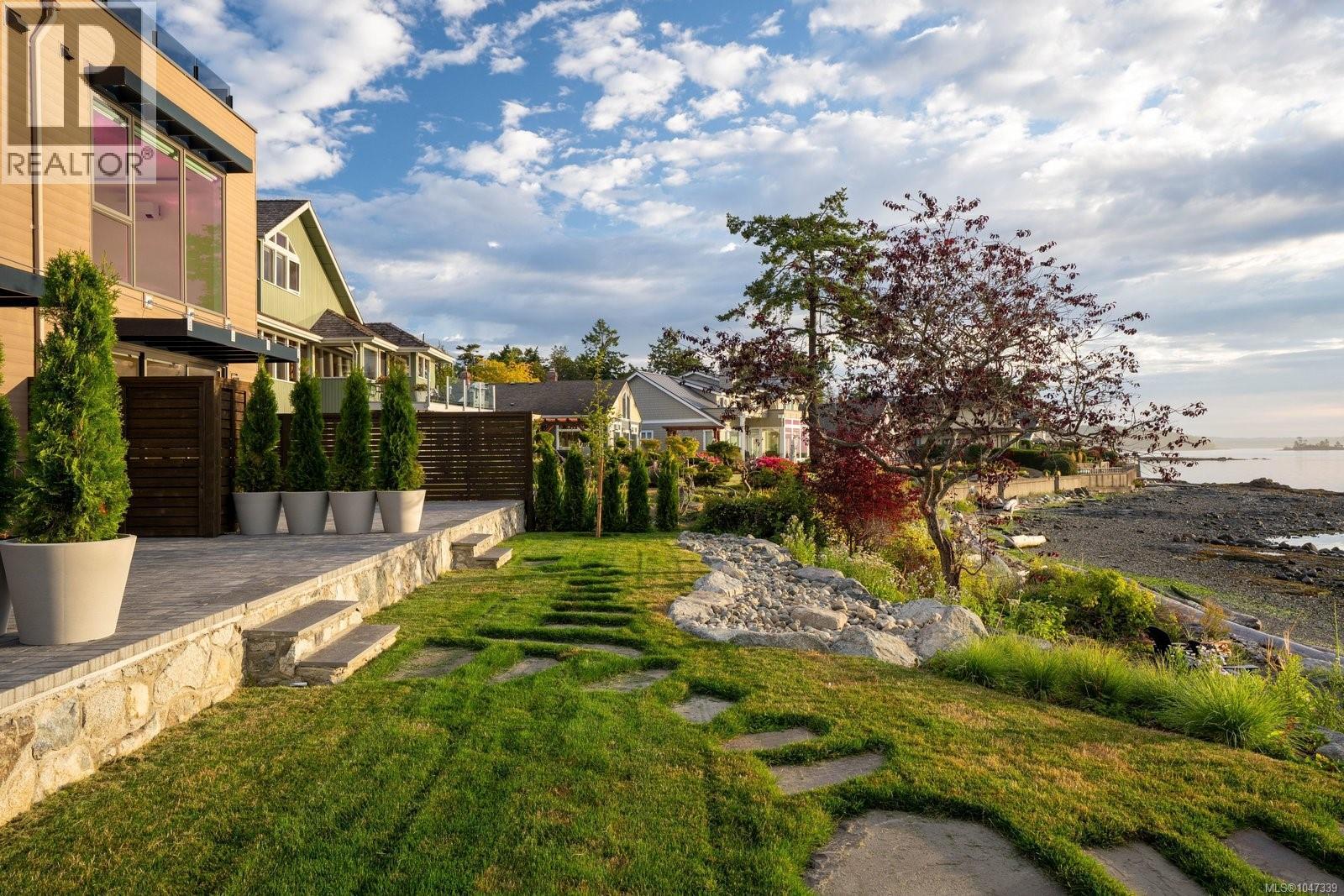 3 2525 Rothesay Ave, Sidney, British Columbia  V8L 2B9 - Photo 25 - 1047339