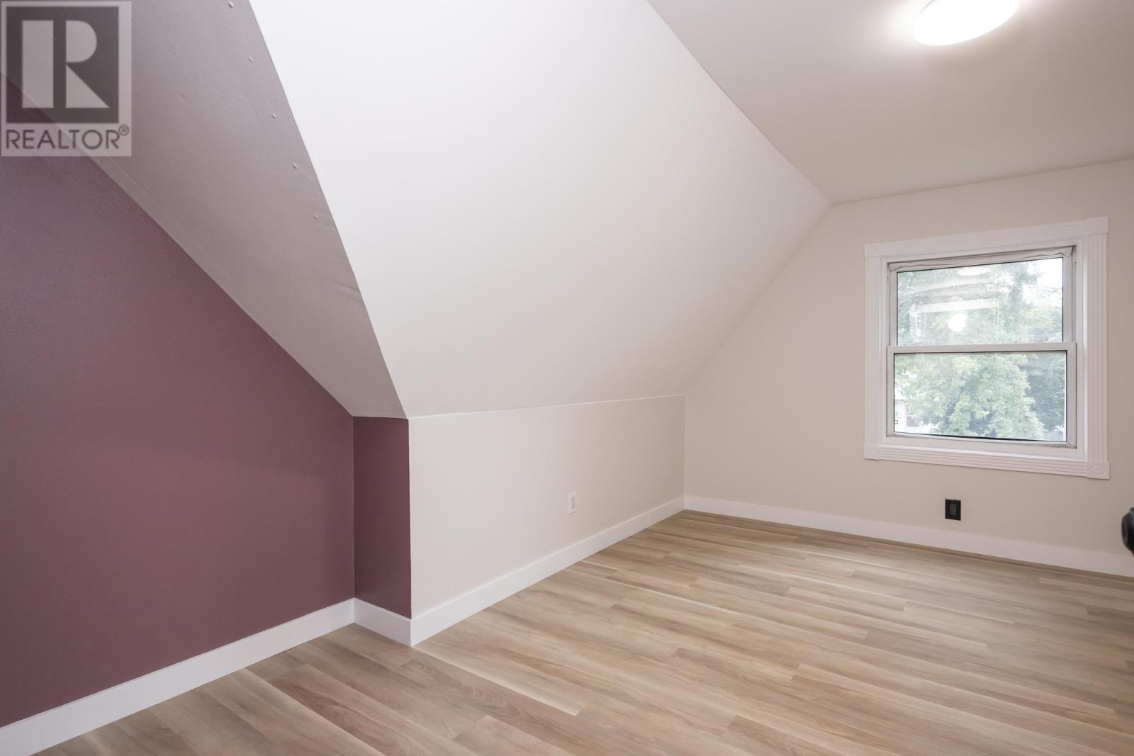 2035 Hamilton Ave, Thunder Bay, Ontario  P7E 4Y3 - Photo 22 - TB2602406