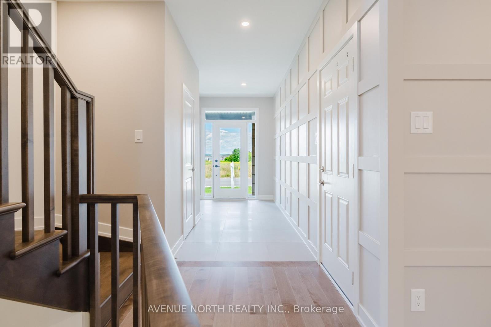 1200 Spoor Street, Ottawa, Ontario  K2W 0N5 - Photo 2 - X13695352