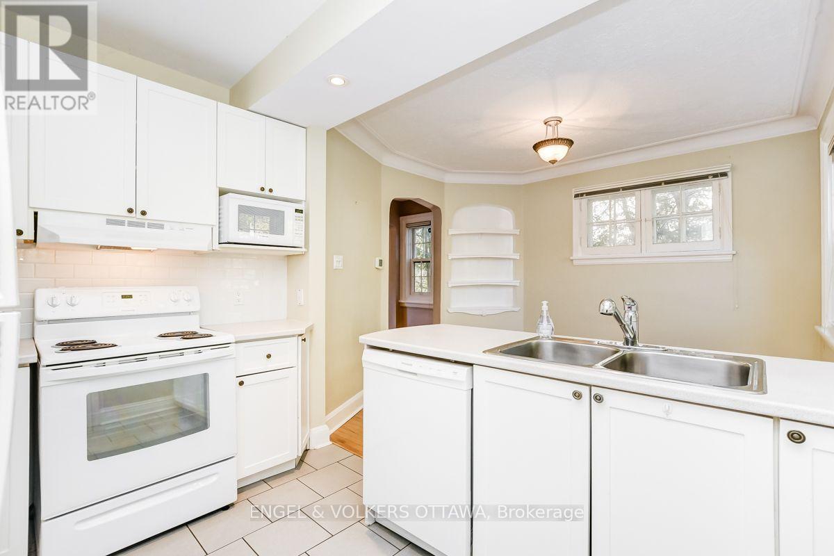 475 Golden Avenue, Ottawa, Ontario  K2A 2E4 - Photo 13 - X13695488