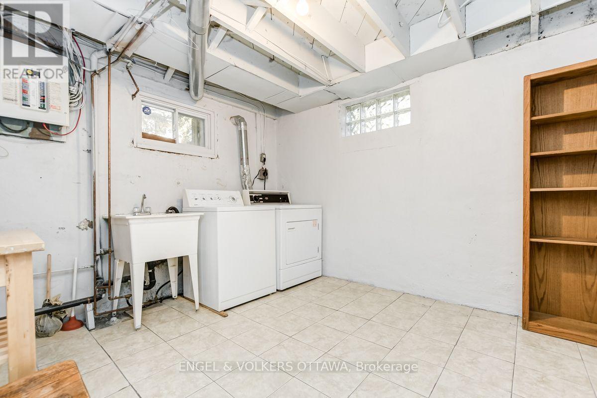 475 Golden Avenue, Ottawa, Ontario  K2A 2E4 - Photo 25 - X13695488