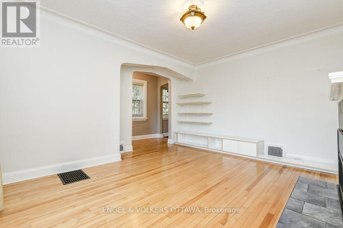 475 Golden Avenue, Ottawa, Ontario  K2A 2E4 - Photo 7 - X13695488