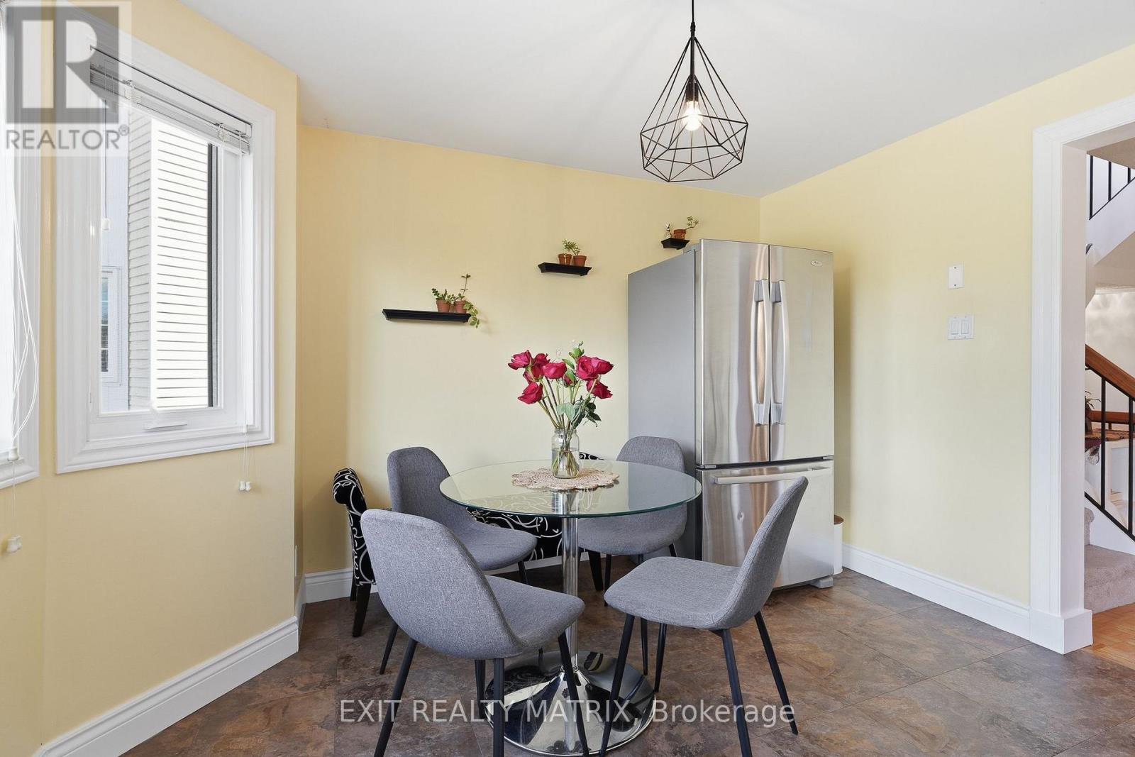 270 Fernleaf Crescent, Ottawa, Ontario  K1E 2Z4 - Photo 20 - X13695498
