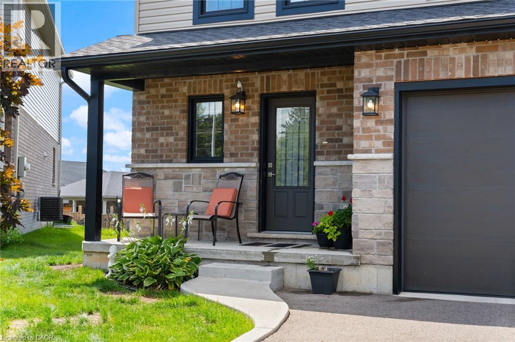 26 Amber Street, Waterford, Ontario  N0E 1Y0 - Photo 3 - 40854907