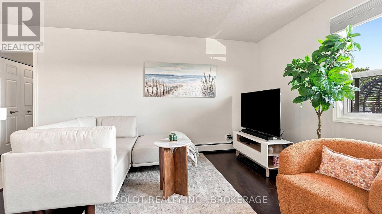 307 - 264 Oakdale Avenue, St. Catharines, Ontario  L2P 2K4 - Photo 7 - X13695392