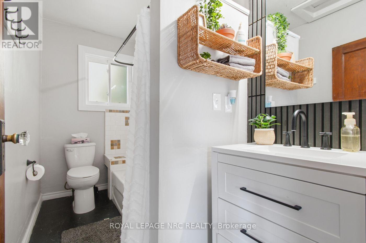 79 Carlton Street, St. Catharines (Haig), Ontario L2R 1R1 - Photo 16 - X13695402