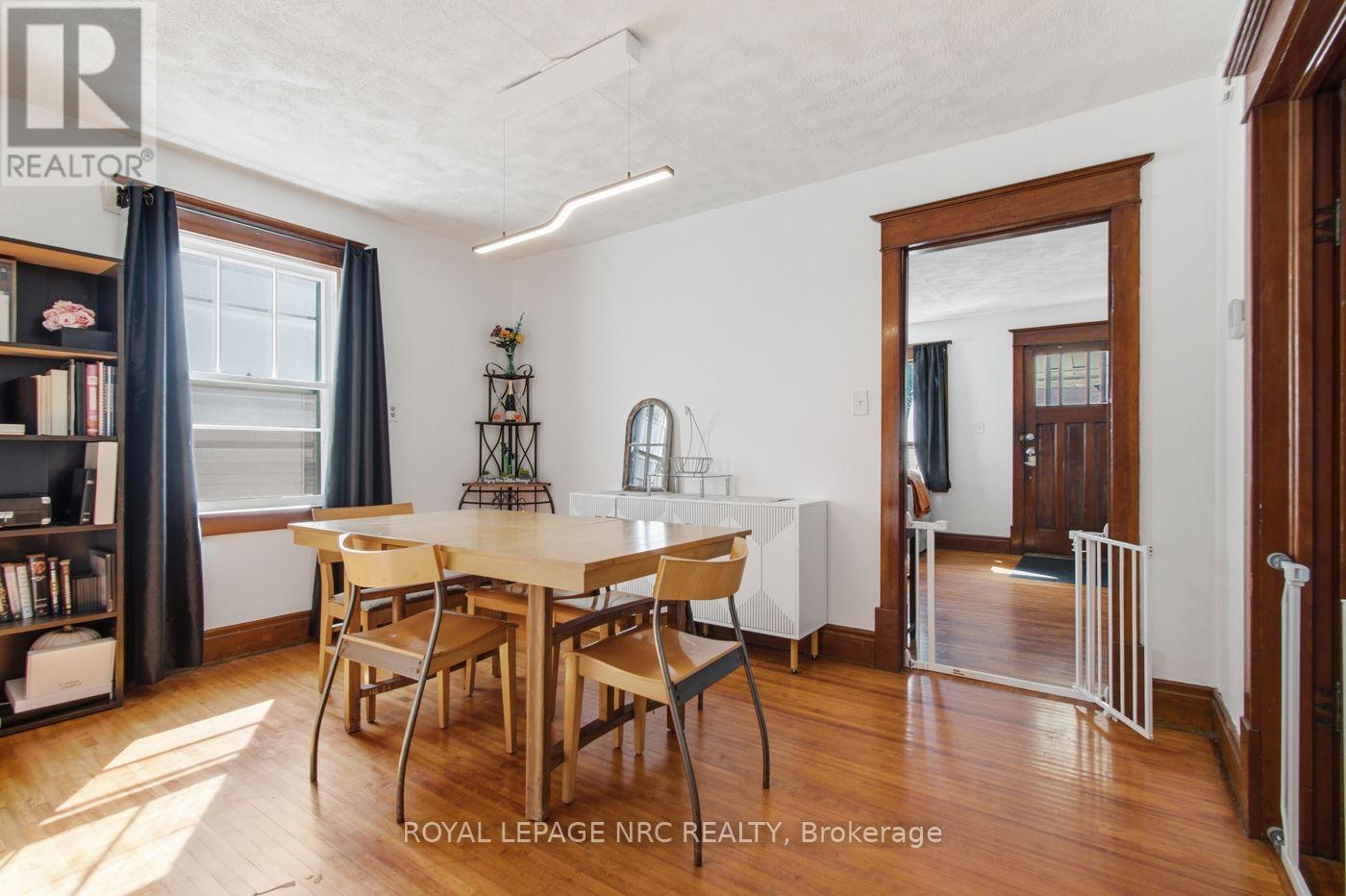 79 Carlton Street, St. Catharines (Haig), Ontario L2R 1R1 - Photo 6 - X13695402