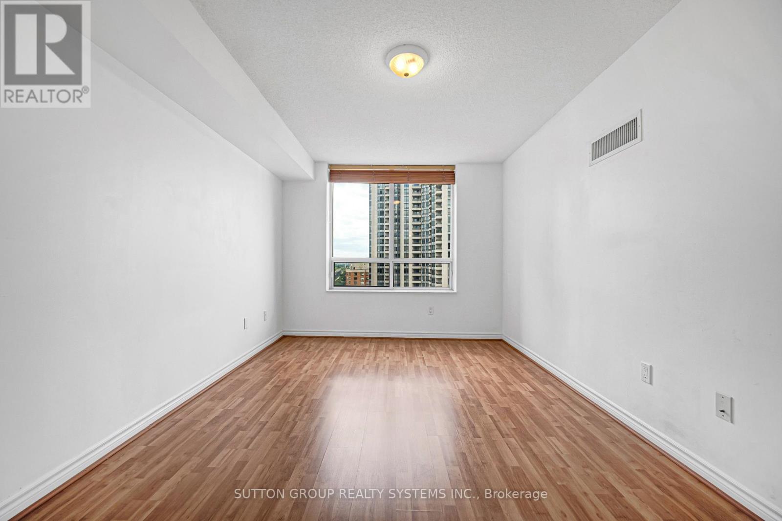 2007 - 18 Sommerset Way, Toronto, Ontario  M2N 6X5 - Photo 15 - C13695362