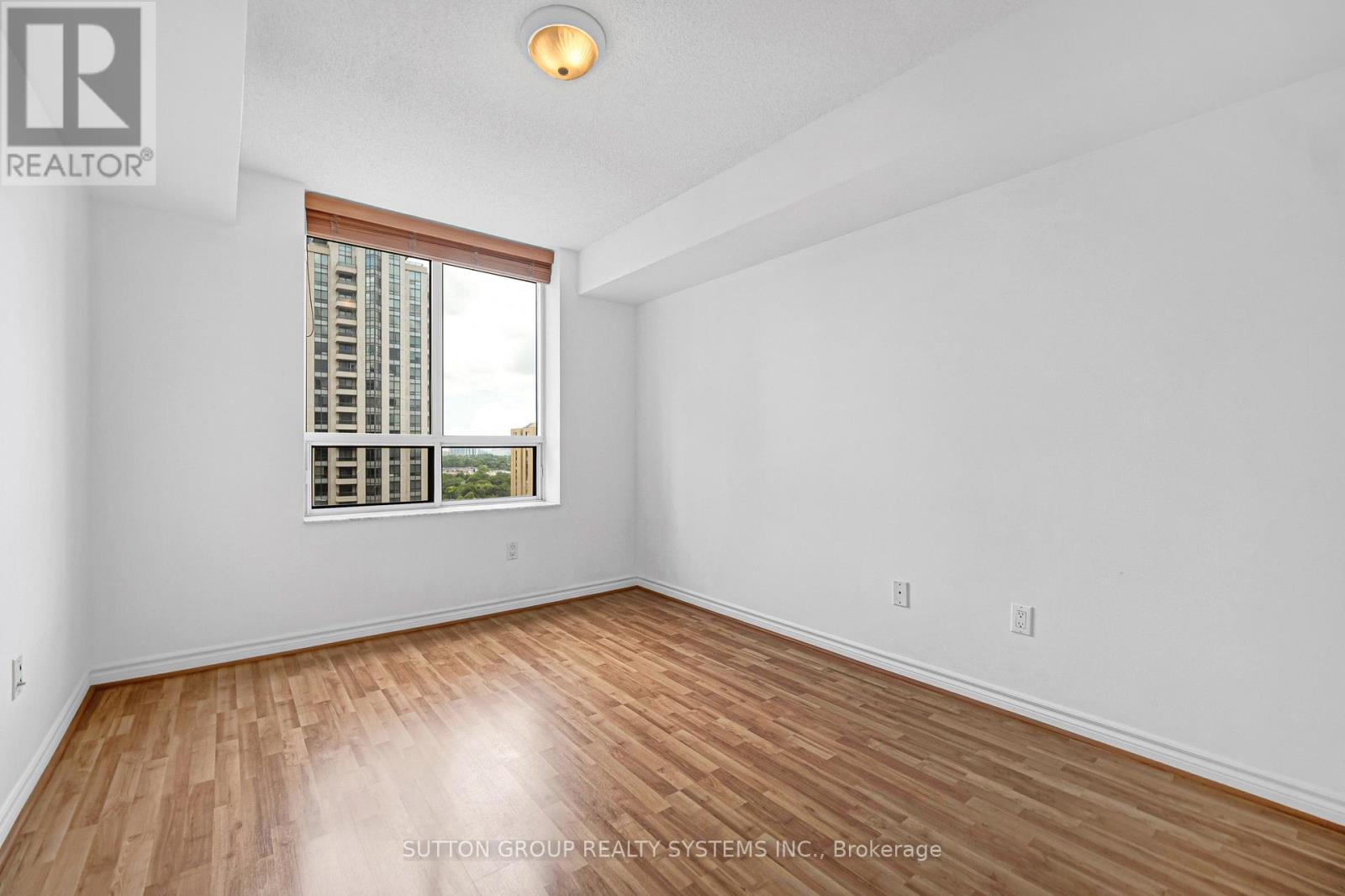 2007 - 18 Sommerset Way, Toronto, Ontario  M2N 6X5 - Photo 20 - C13695362