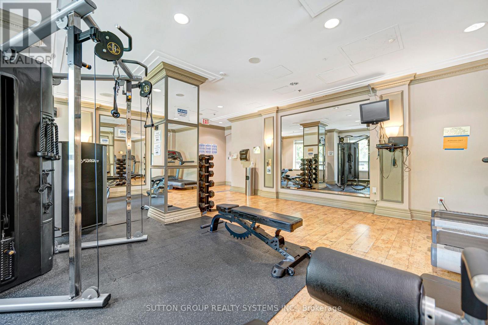 2007 - 18 Sommerset Way, Toronto, Ontario  M2N 6X5 - Photo 31 - C13695362