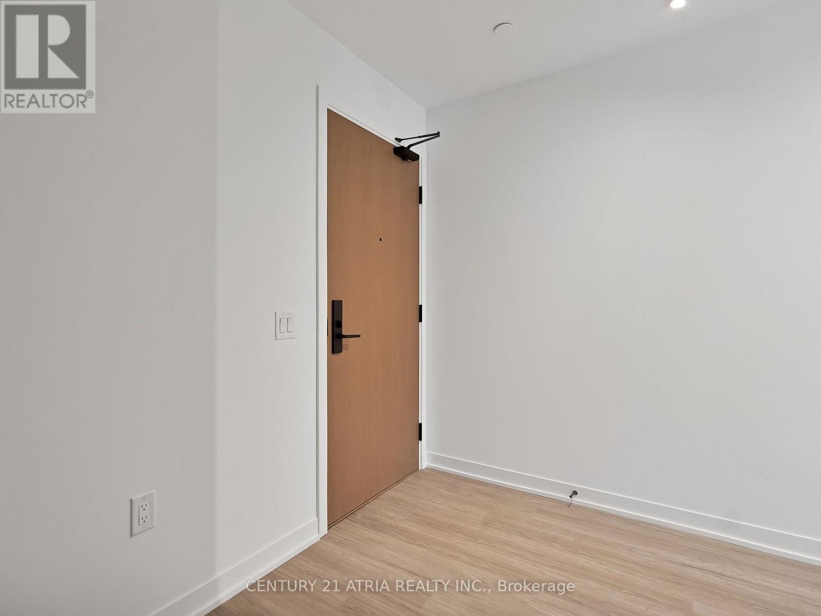 716 - 195 Mccaul Street, Toronto, Ontario  M5T 1W6 - Photo 2 - C13695366