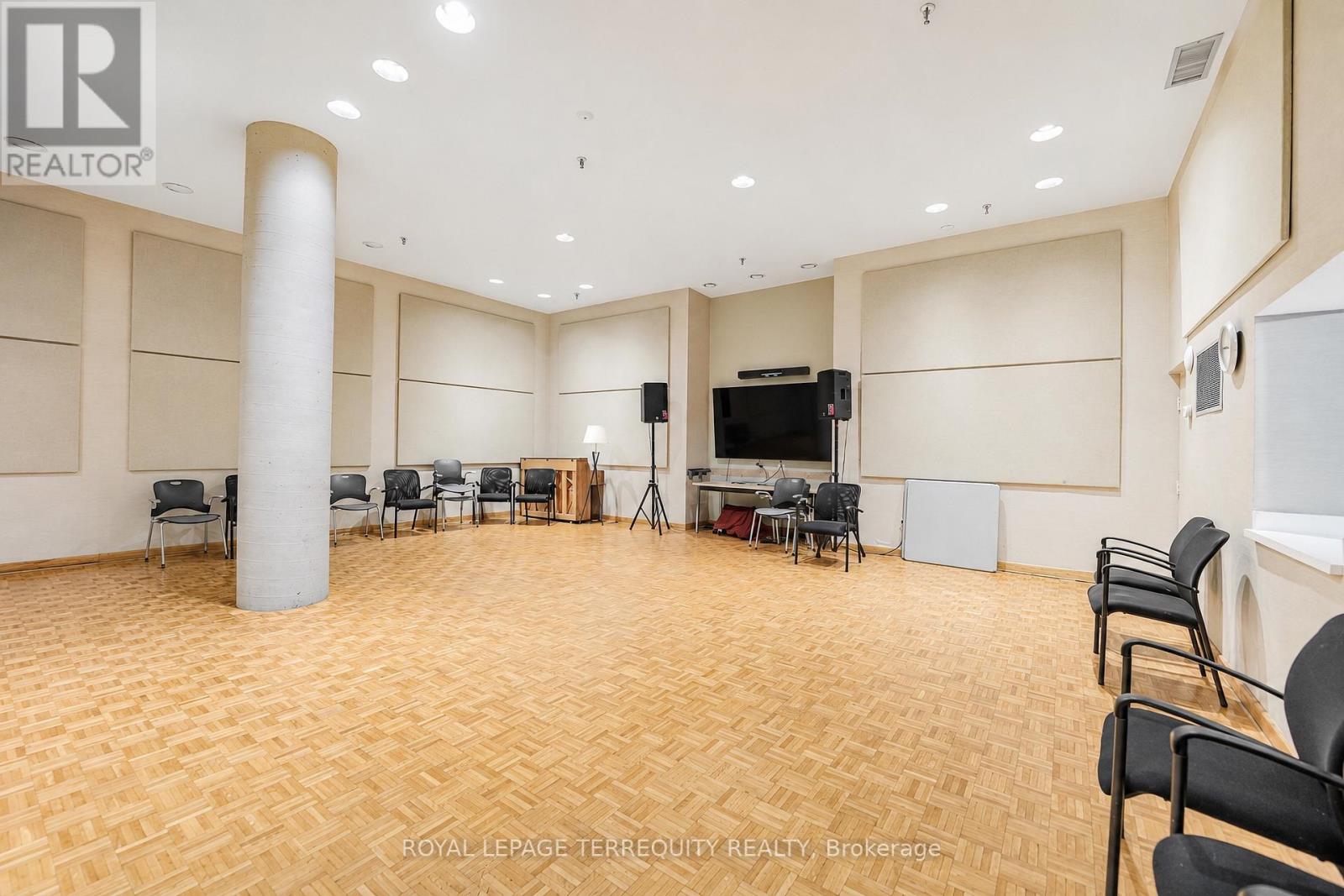 208 - 35 Church Street, Toronto, Ontario  M5E 1T3 - Photo 29 - C13695380